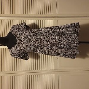 Size Large black and white floral t-shirt